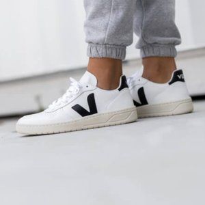 Veja V-10 Leather Extra-White Black Sneakers